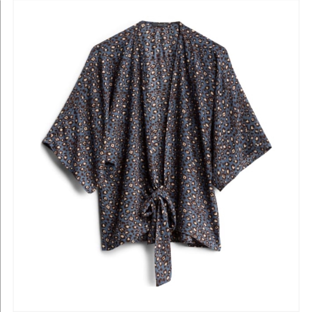 Front tie blouse